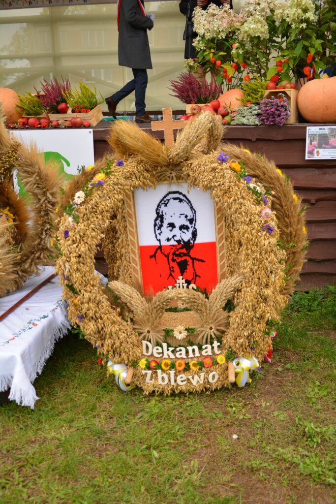 Wieniec dożynkowy