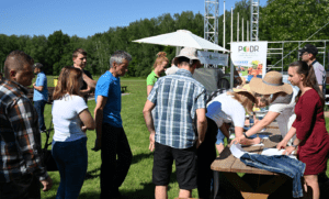Uczestnicy i organizatorzy Dnia Pola