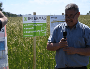 Uczestnicy i organizatorzy Dnia Pola