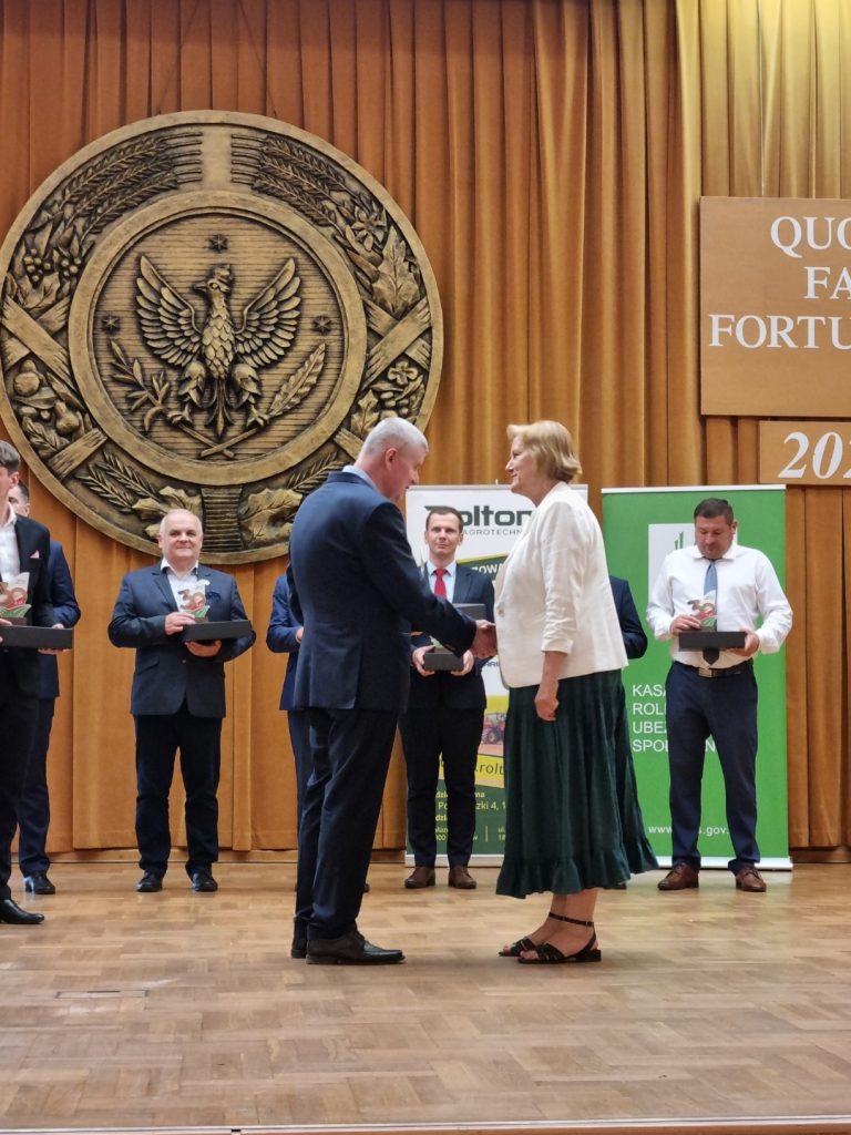 Wręczenie statuetek z okazji 30lecia konkursu AgroLiga
