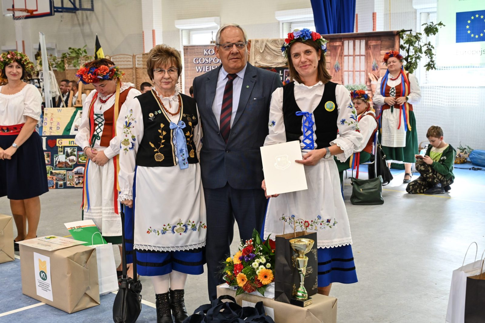 Nagroda od Gminy Pusk dla KR-KGW w Gnieżdżewie