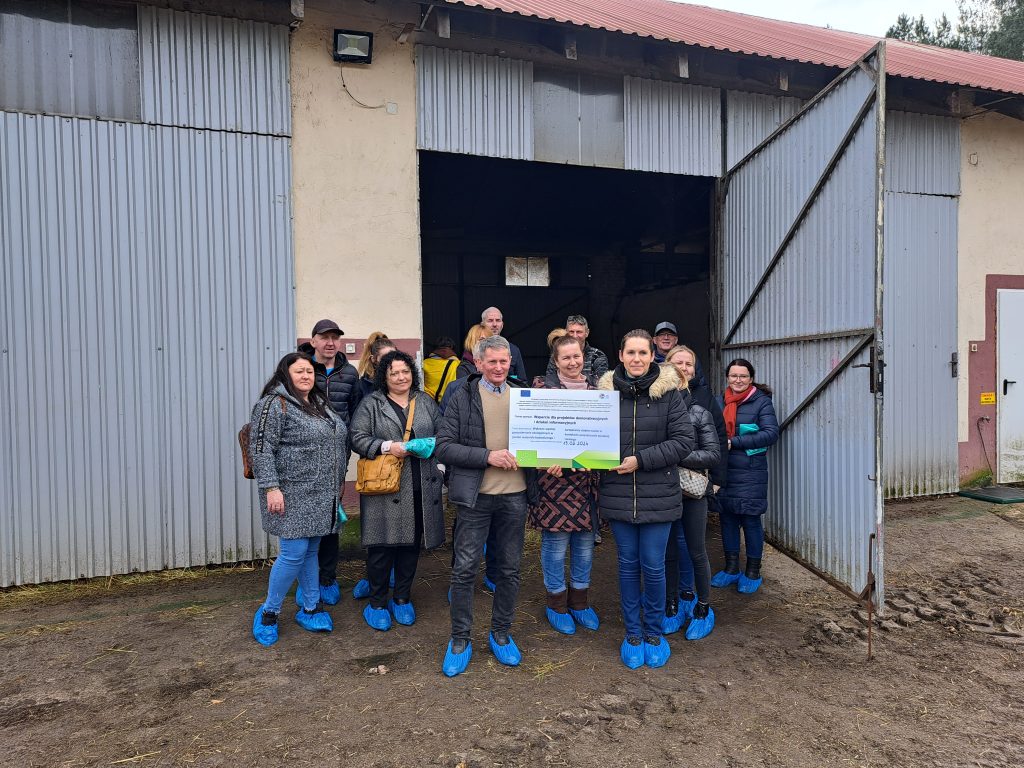 zdjęcie grupowe uczestników
