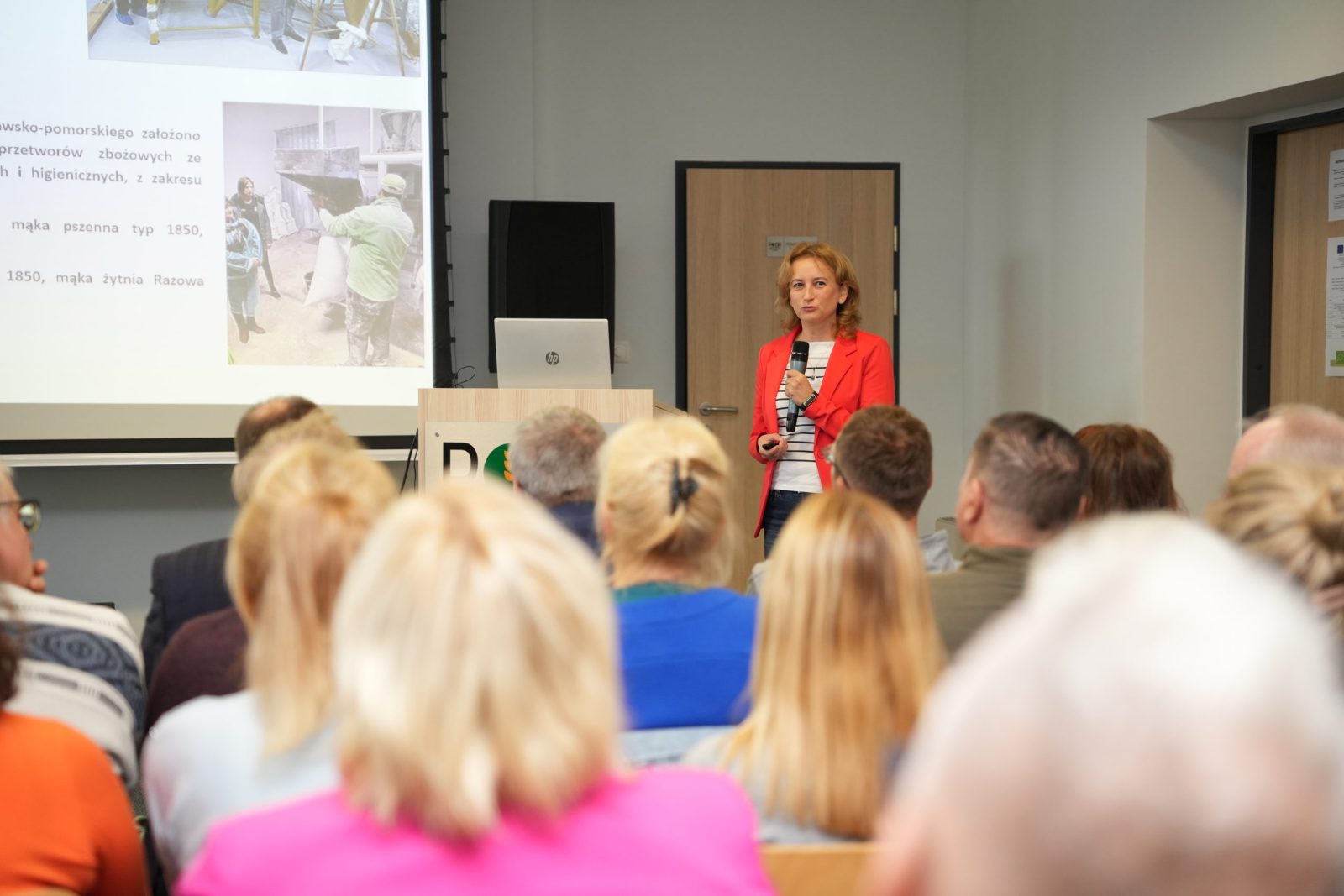 dr inż. Anna Szafrańska podczas prelekcji nt. przetwórstwa zbóż