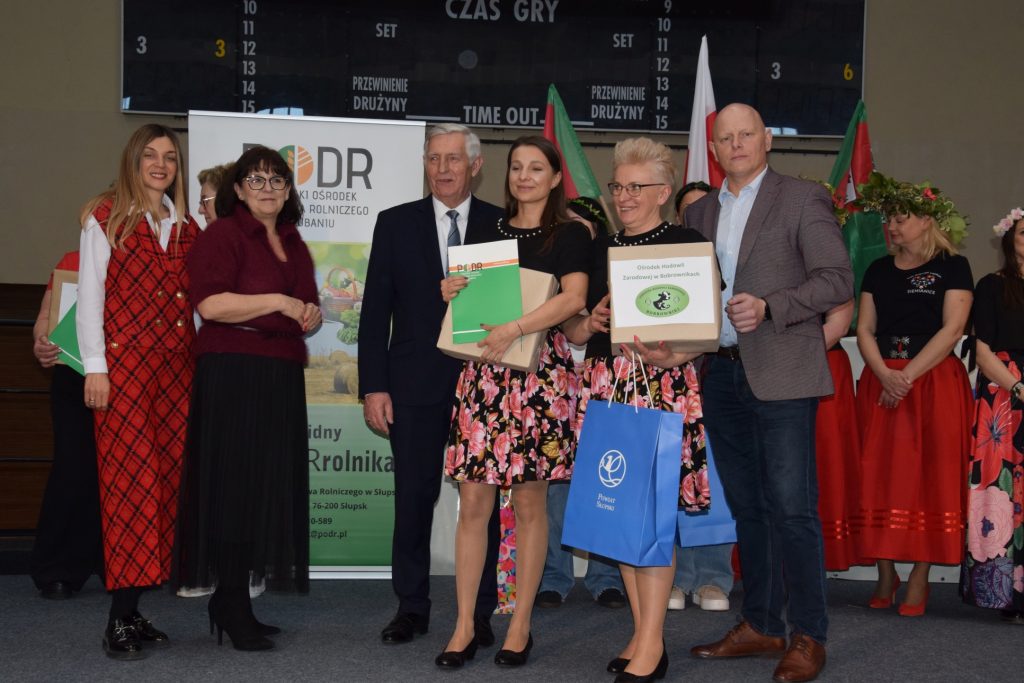 Laureatki Konkursu na najlepszą Piosenkę - KGW Łebień