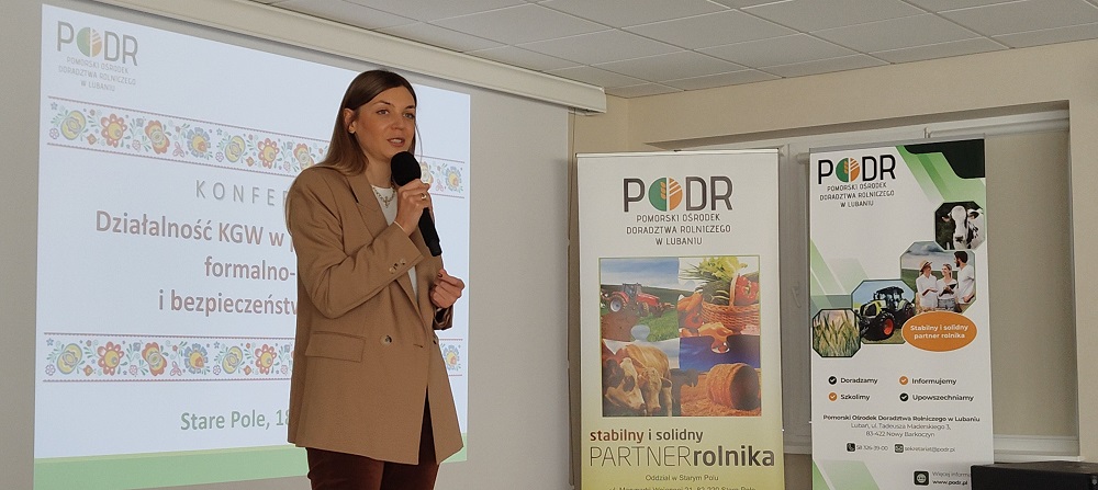 Z-ca Dyrektora PODR w Lubaniu Pani Karolina Wróbel